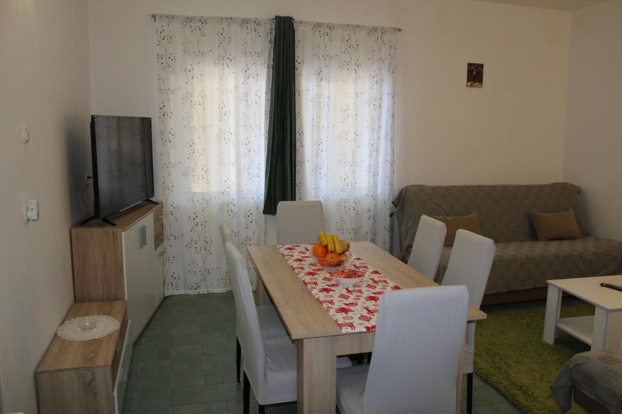 Apartment Mis Floura Rijeka Ngoại thất bức ảnh